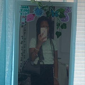 Meet your Posher, Zoe